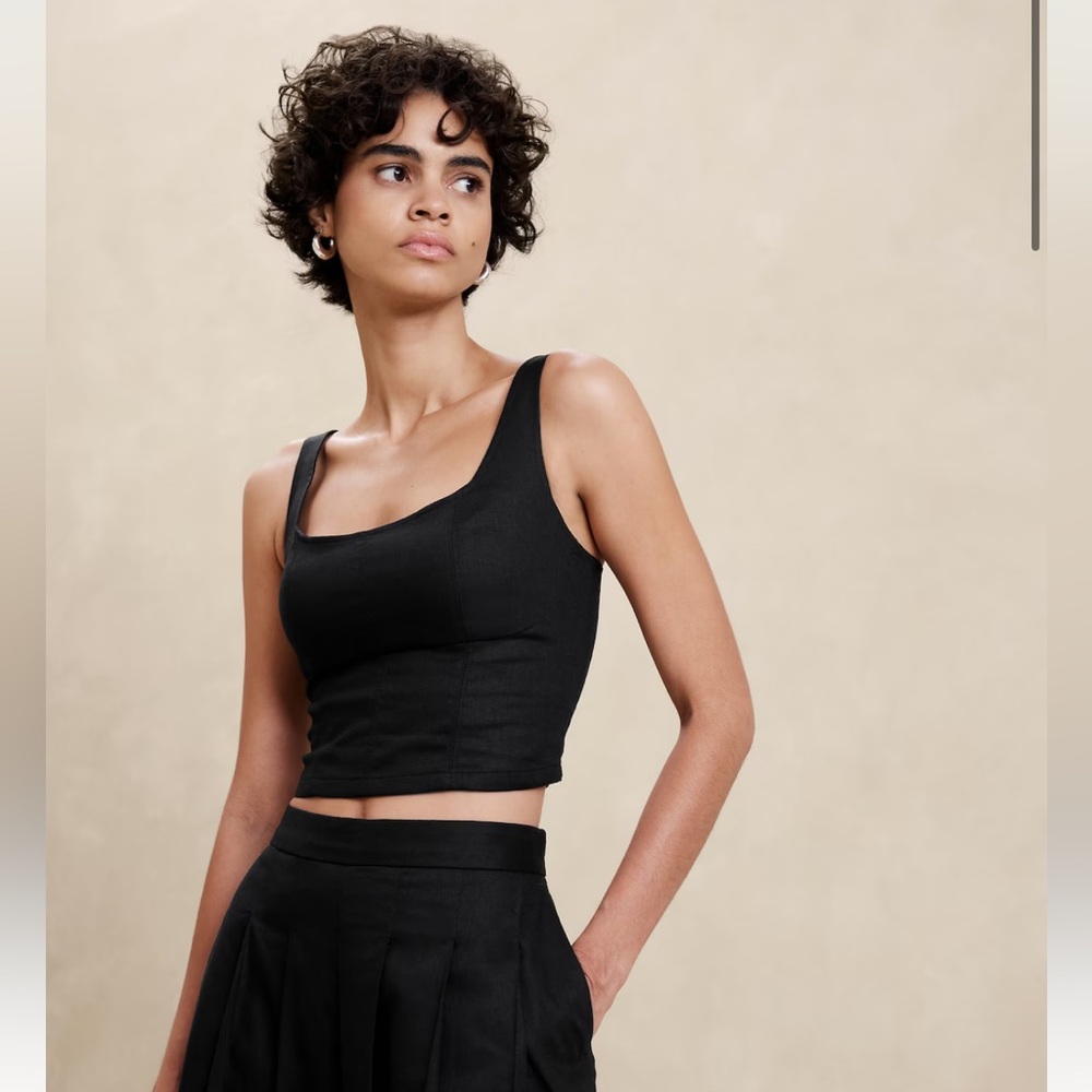 Black Banana Republic linen tank top